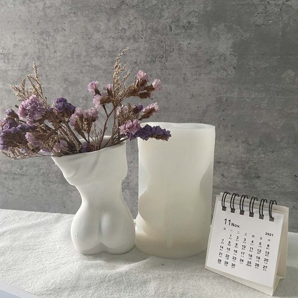 Half lady body vase mold - Image 3
