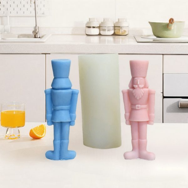 SOLDIER MOLD