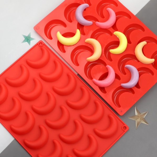18in1 Moon Mold - Image 2