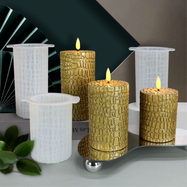Crocodile Leather Cylindrical Mold - Image 3