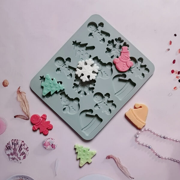 12in1 Christmas Theme Mold