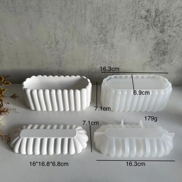 Oval vertical stripe box mold