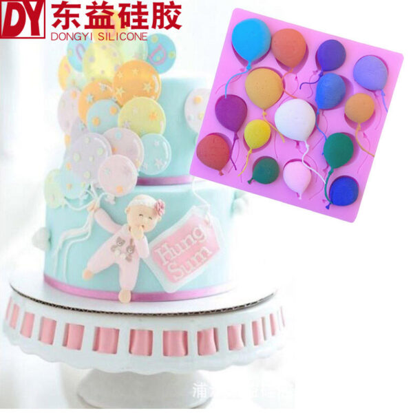 Balloon mold