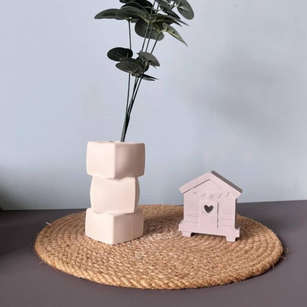 Geometric cube vase mold - Image 2