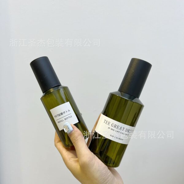 Tee plastic spray bottle - Image 2