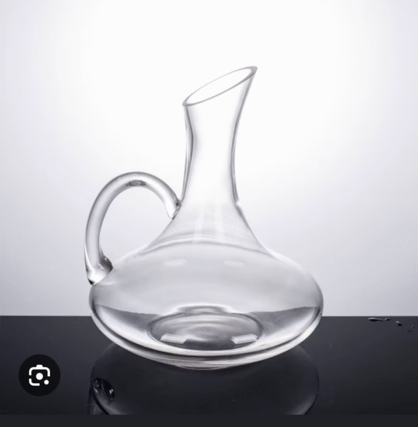 Clear decanter with handle - Image 2
